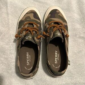 Sperry crest vibe sneaker